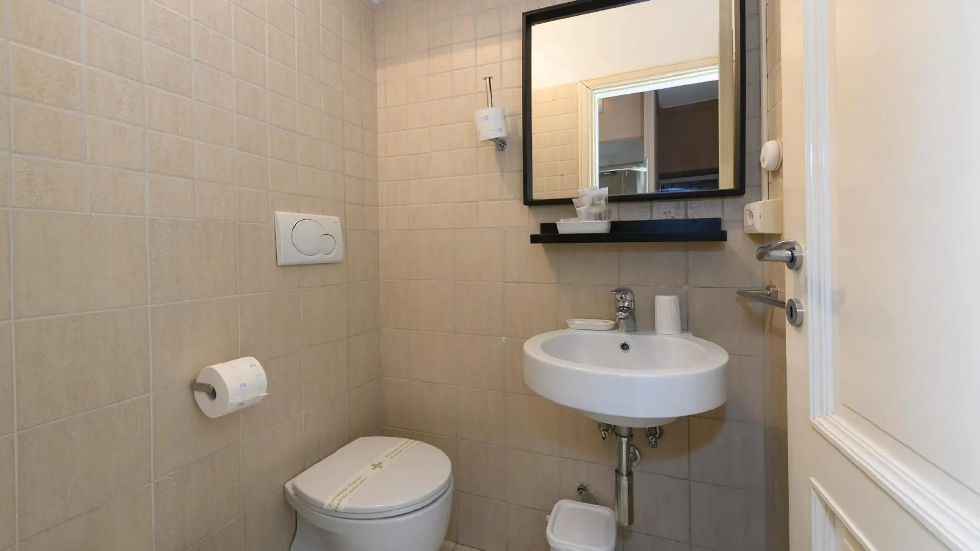 A-Rome Suite Italy